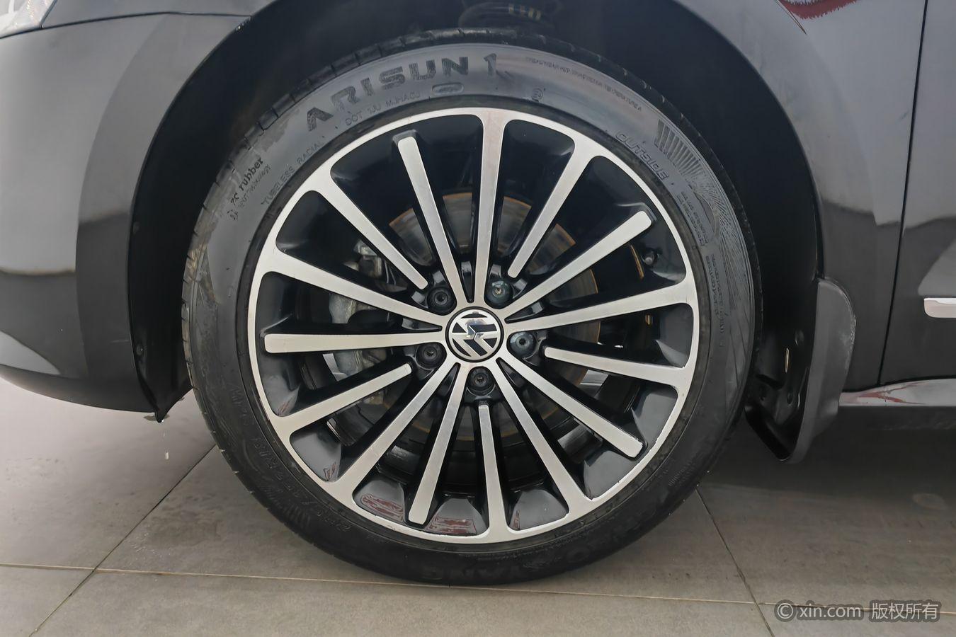 Volkswagen Passat 2014 1.8TSI DSG