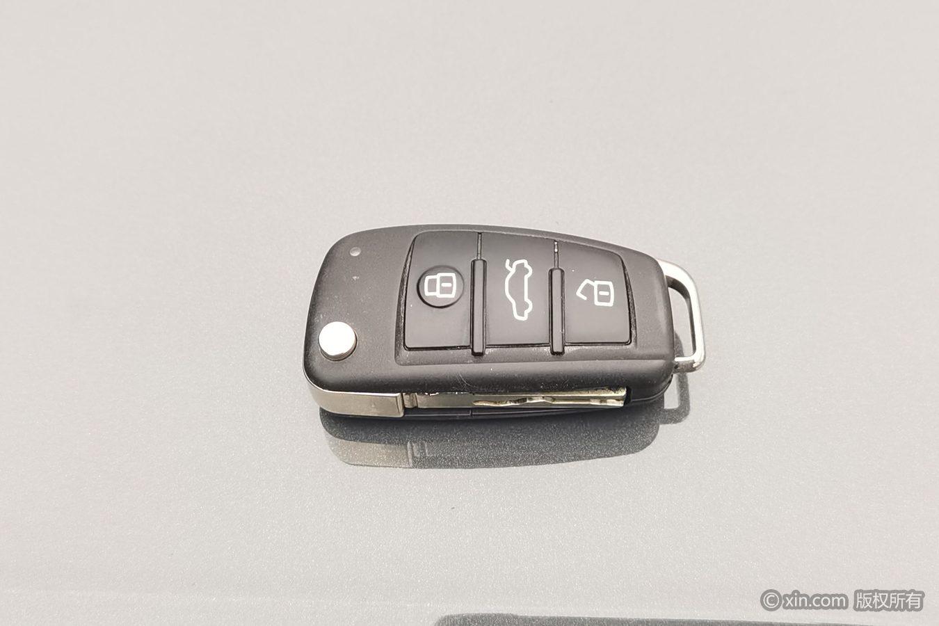 Audi Q2L 2021 35TFSI