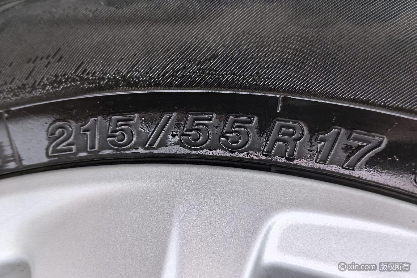 Toyota Camry 2021 2.0G Luxury