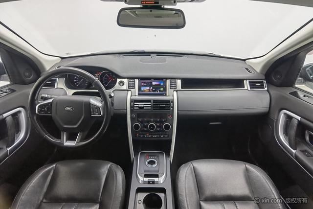 Land Rover Discovery Sport 2016 2.0 T HSE — фото 13