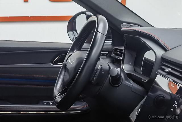 Lynk & Co 05 2020 2.0 TD 4 WD Halo — фото 8
