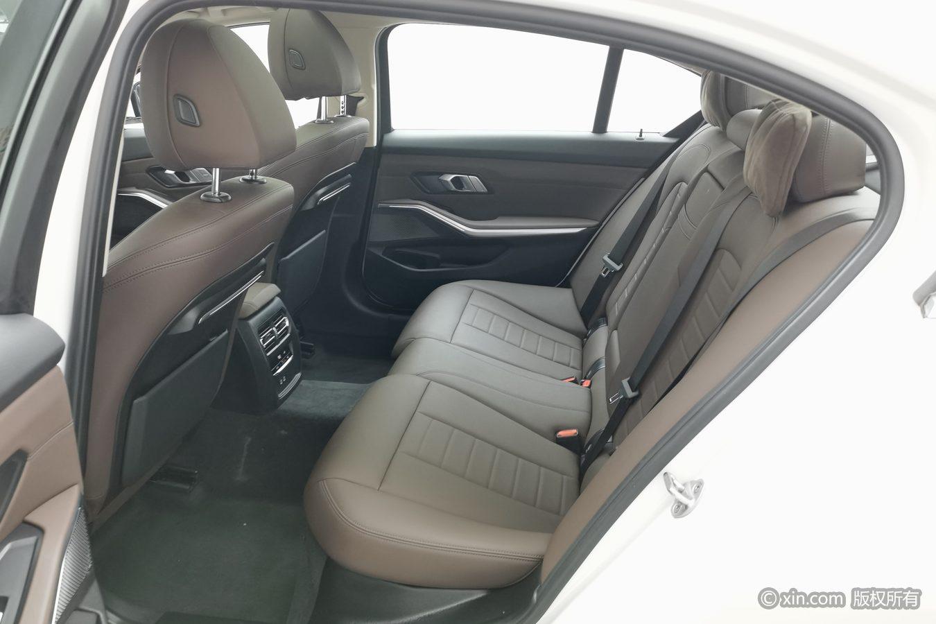 BMW 3 series id 4438337 из Китая 23