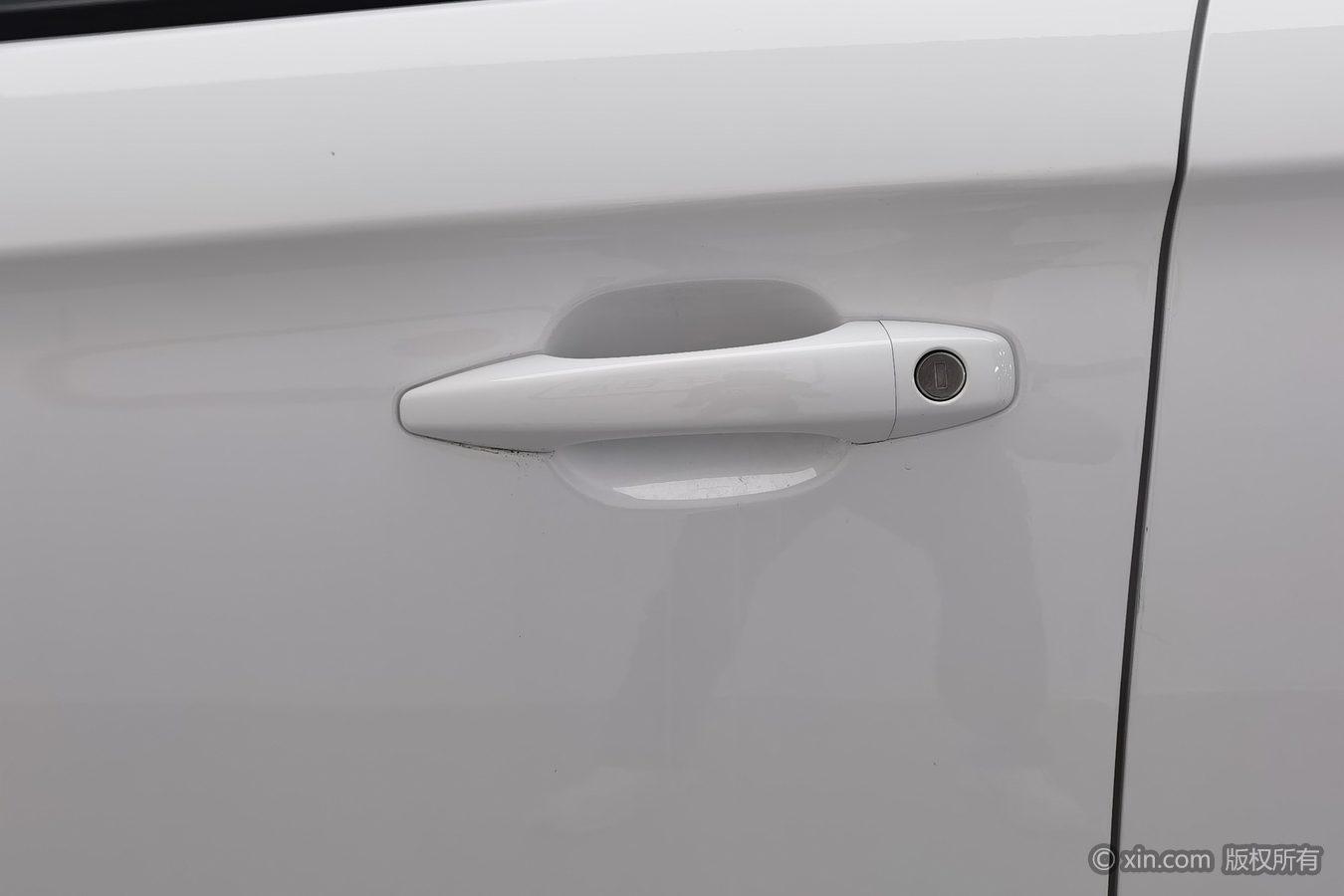 Peugeot 301 2018 1.6L MT Comfort