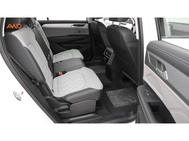 Volkswagen Tavendor 2024 380 TSI 4 WD R-line — фото 8