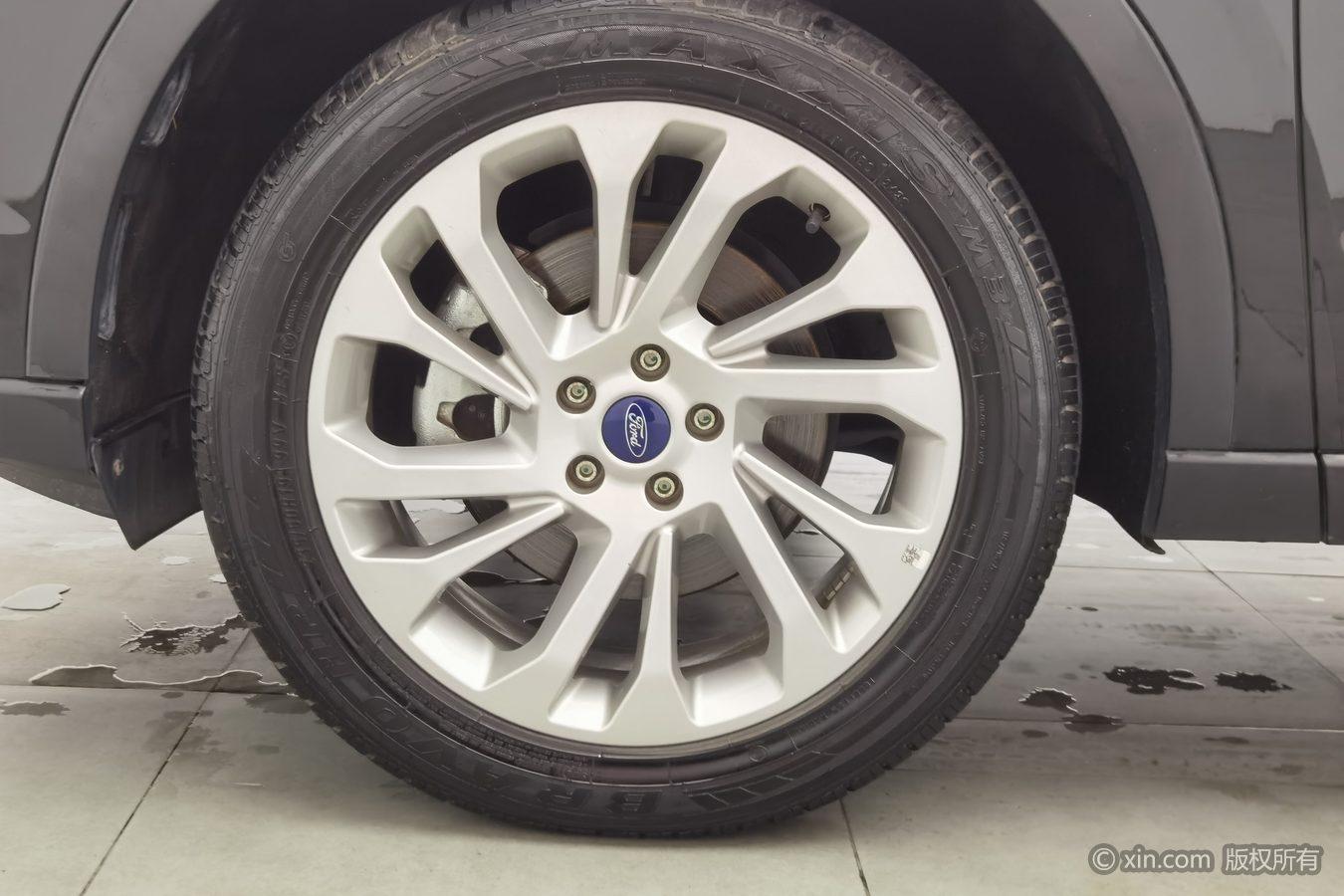 Ford Equator 2023 EcoBoost 225 7 мест (2/2/3