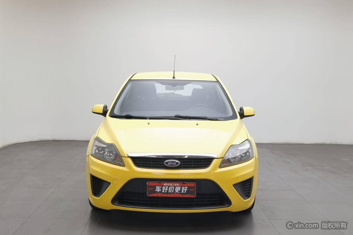 Ford Focus 2012 1.8L AT