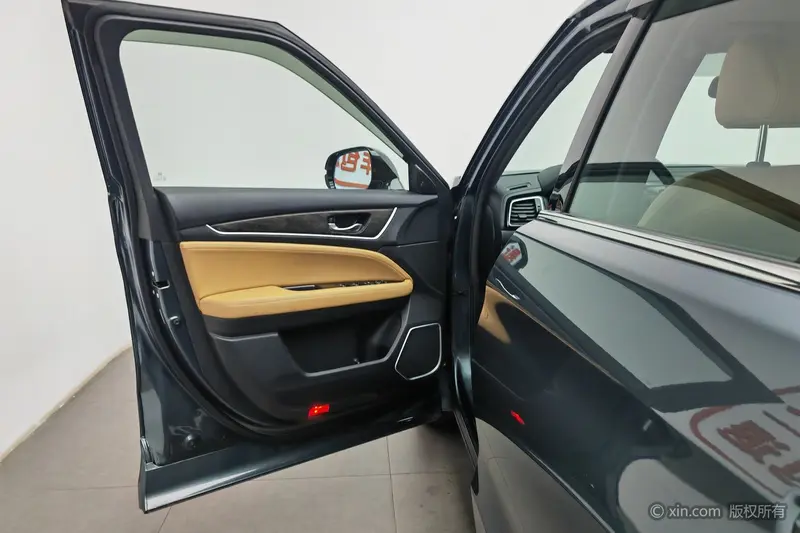 Honda UR-V 240TURBO моноприводный — фото 16