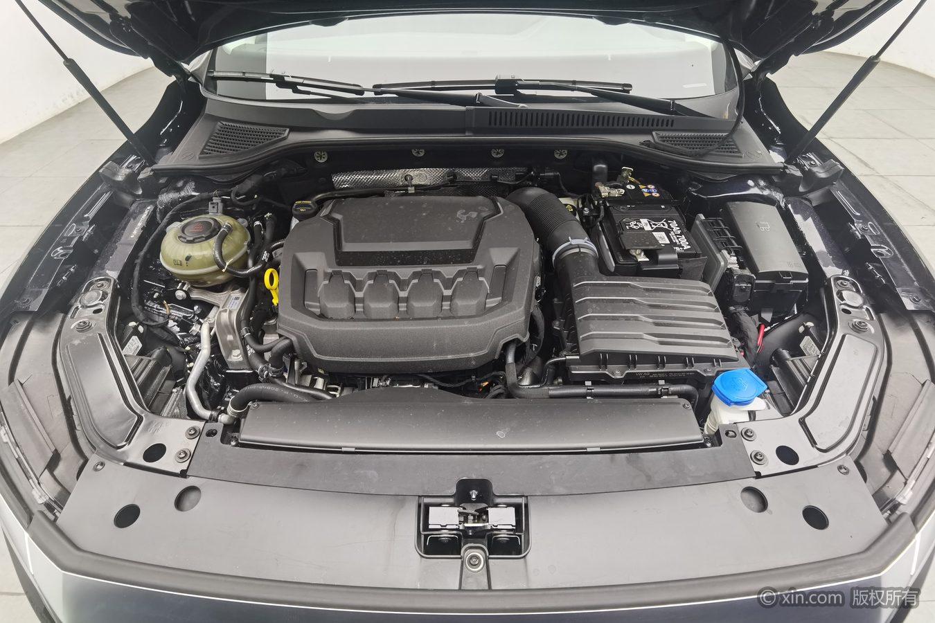Volkswagen Passat 2025 380TSI