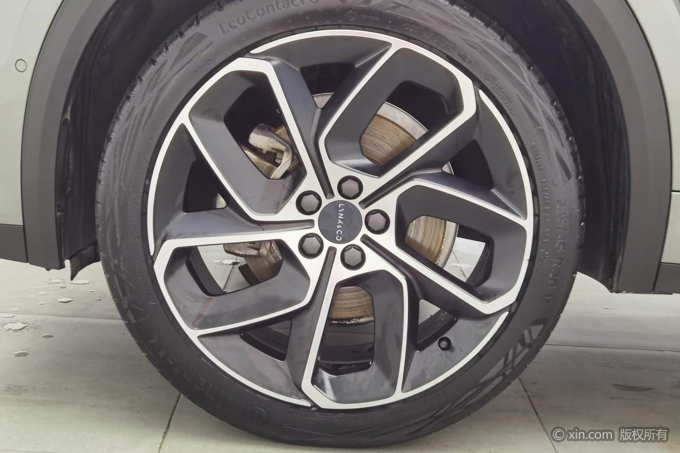Lynk & Co 05 2020 2.0TD Halo