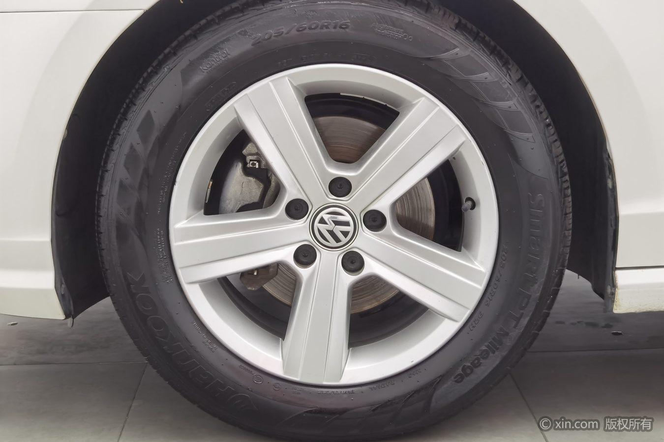 Volkswagen Lamando 2019 230TSI DSG VI
