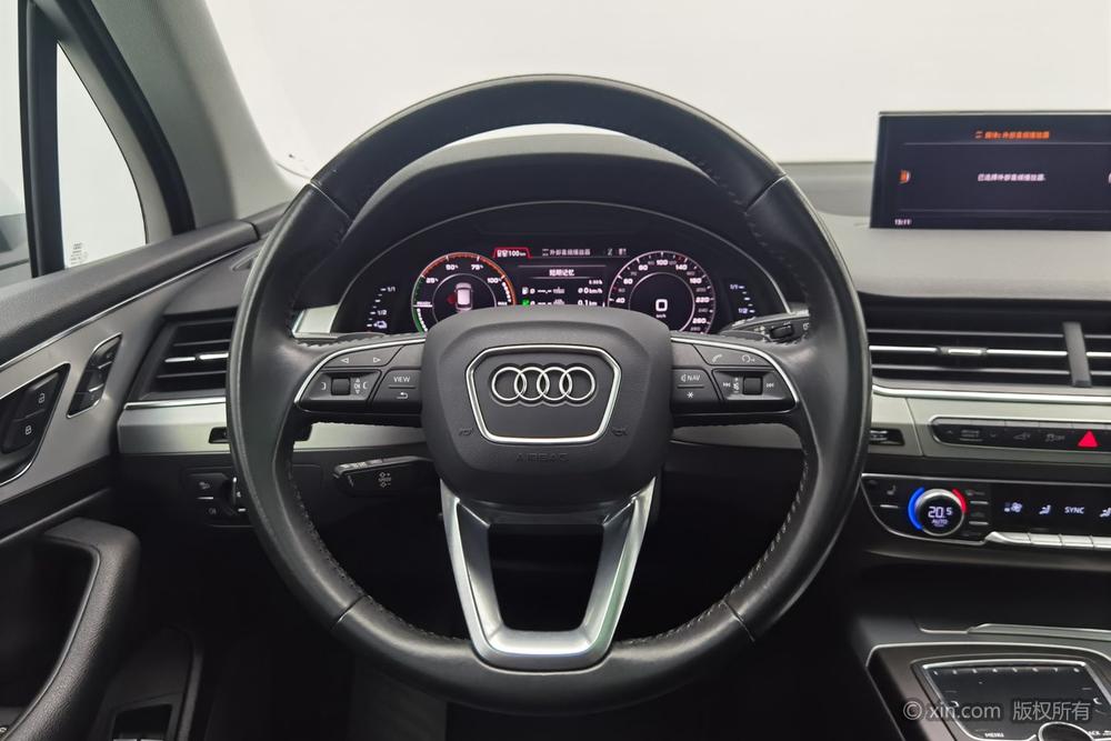 Audi Q7 PHEV, фото 14
