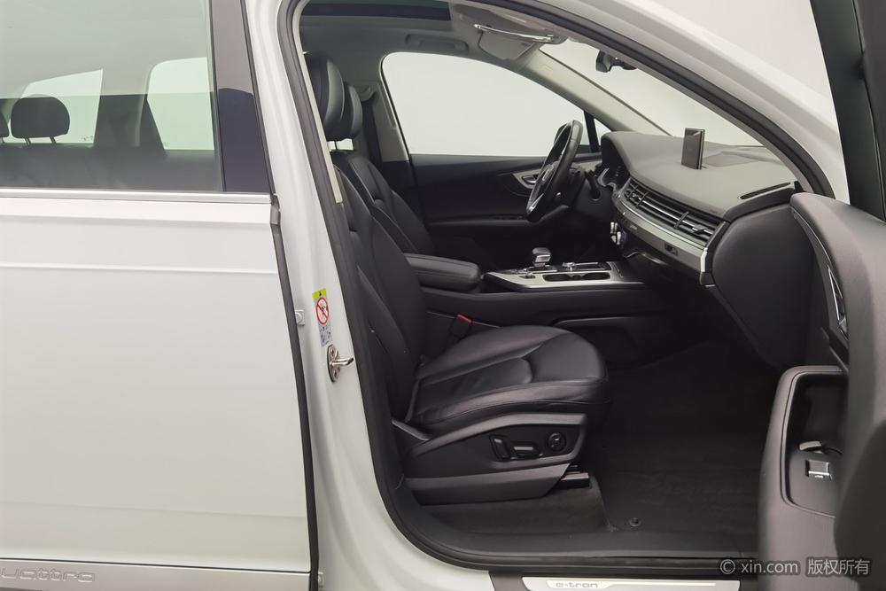 Audi Q7 PHEV, фото 24