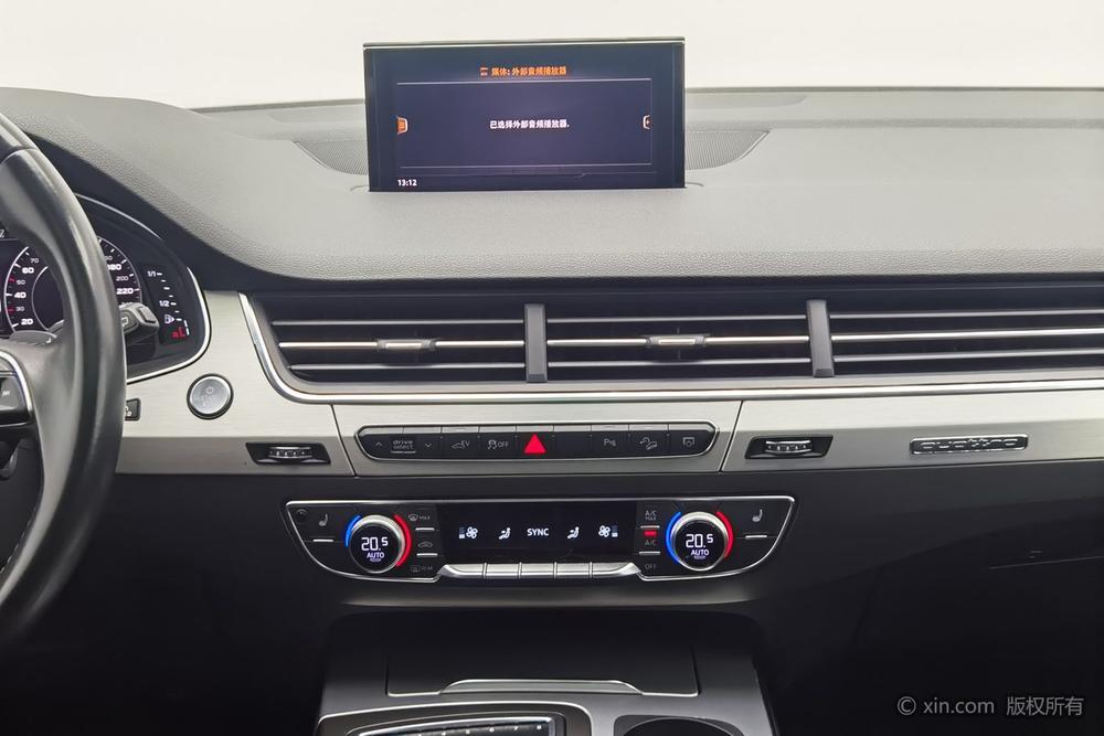 Audi Q7 PHEV, фото 13