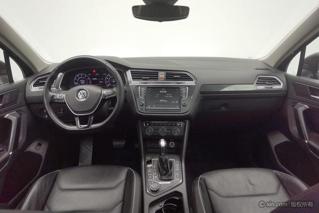Volkswagen Tiguan 2017 330 TSI 4 WD — фото 13