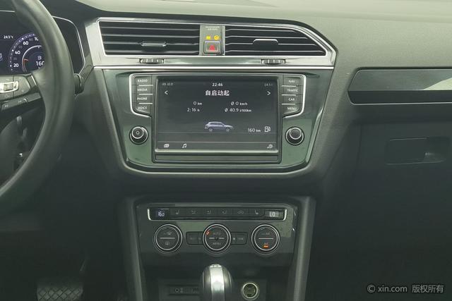 Volkswagen Tiguan 2017 330 TSI 4 WD — фото 14
