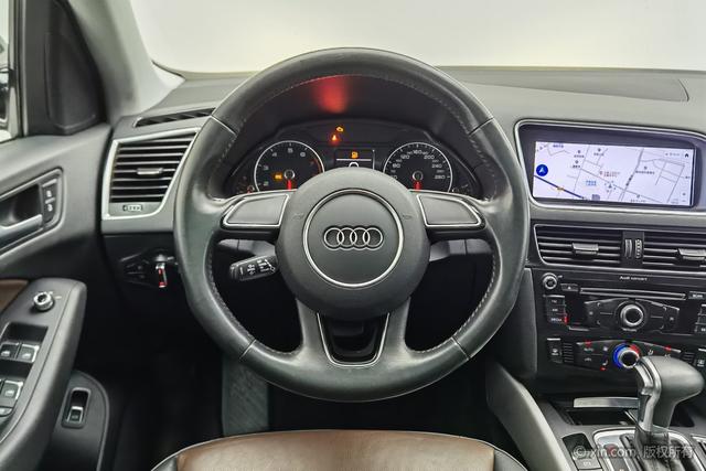 Audi Q5 2017 Plus 40 TFSI — фото 15