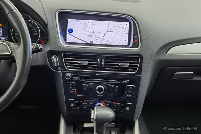 Audi Q5 2017 Plus 40 TFSI — фото 14