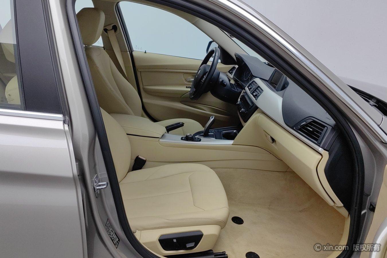 BMW 3 Series 2015 316Li Style