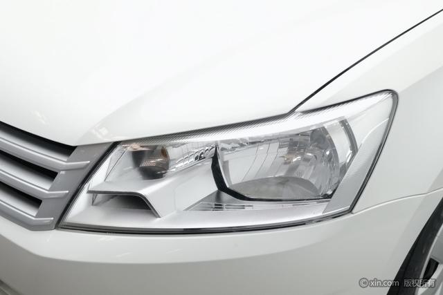 Volkswagen Santana 2015 1.6 L MT — фото 7