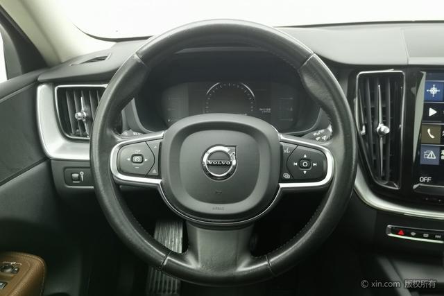 Volvo XC60 2020 T 5 4 WD — фото 14