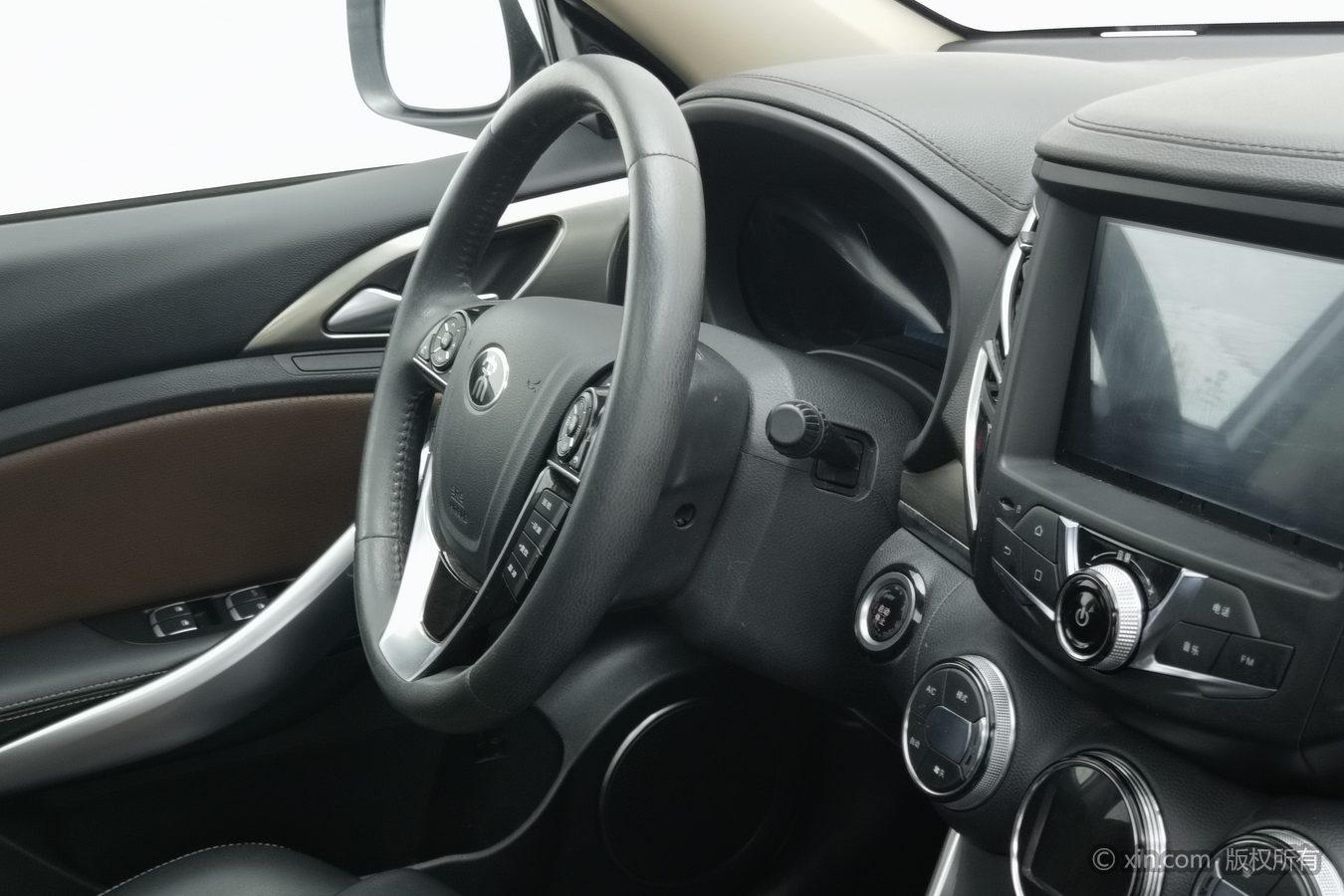 BYD Song 2016 gai shi ban 1.5TI МКПП Elite