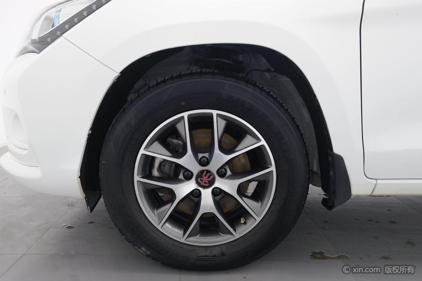 BYD Song 2016 gai shi ban 1.5TI МКПП Elite