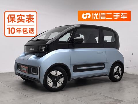 Baojun E300