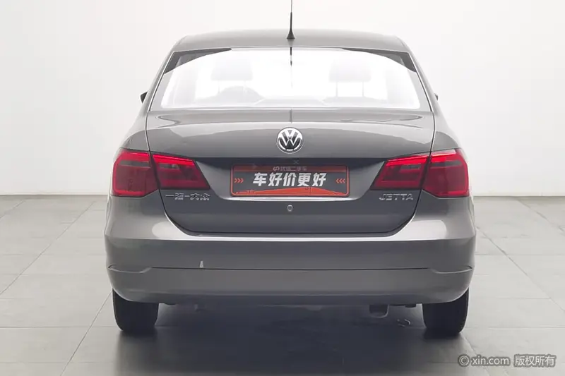 Volkswagen Jetta — фото 3