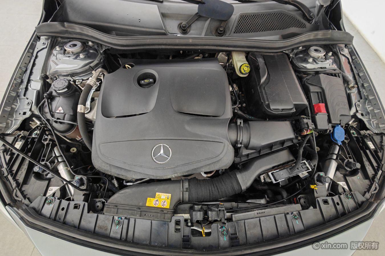 Mercedes-Benz GLA 2018 GLA 200 Fashion
