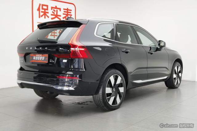 Volvo XC60 — фото 4