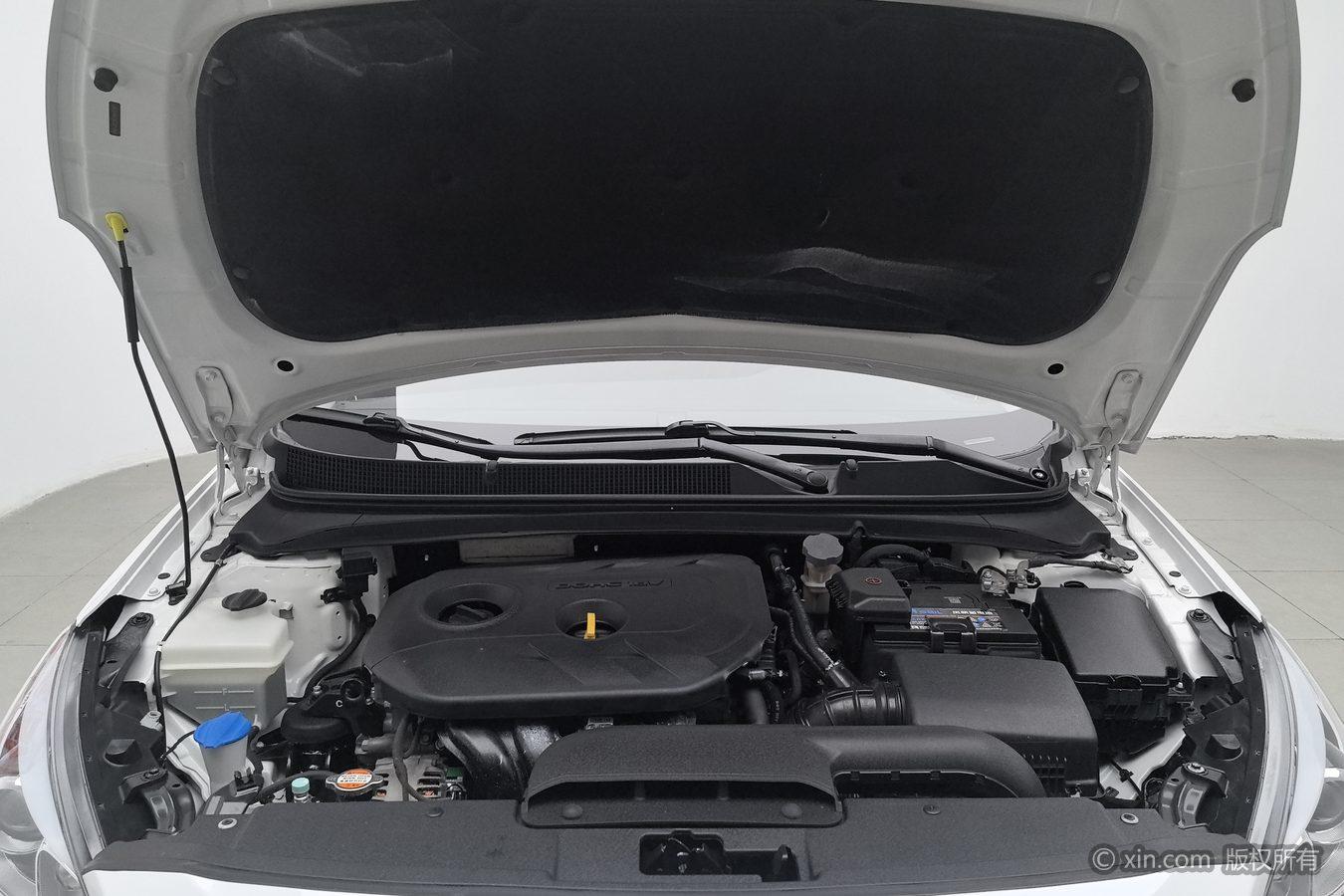 Hyundai Mistra 2016 1.8L AT Luxury DLX