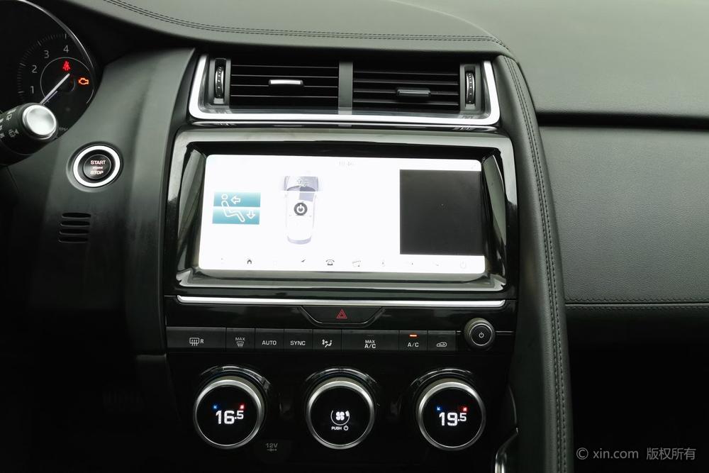 Jaguar E-PACE, фото 14