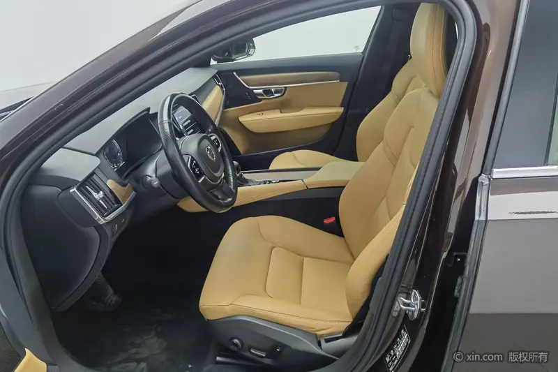 Volvo S90 — фото 12