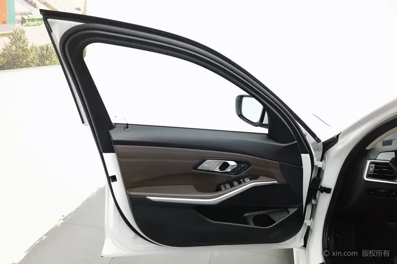 BMW 3 Series — фото 16
