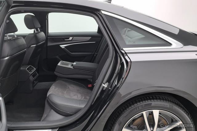 Audi A6L 2020 40 TFSI — фото 18