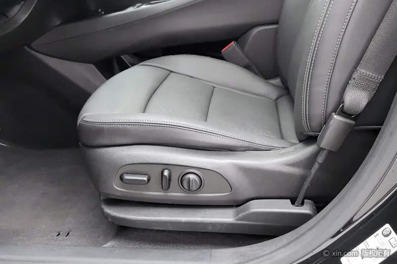 Buick Enclave — фото 12