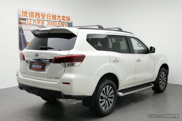 Nissan Terra 2018 2.5 L AT 4 WD — фото 4