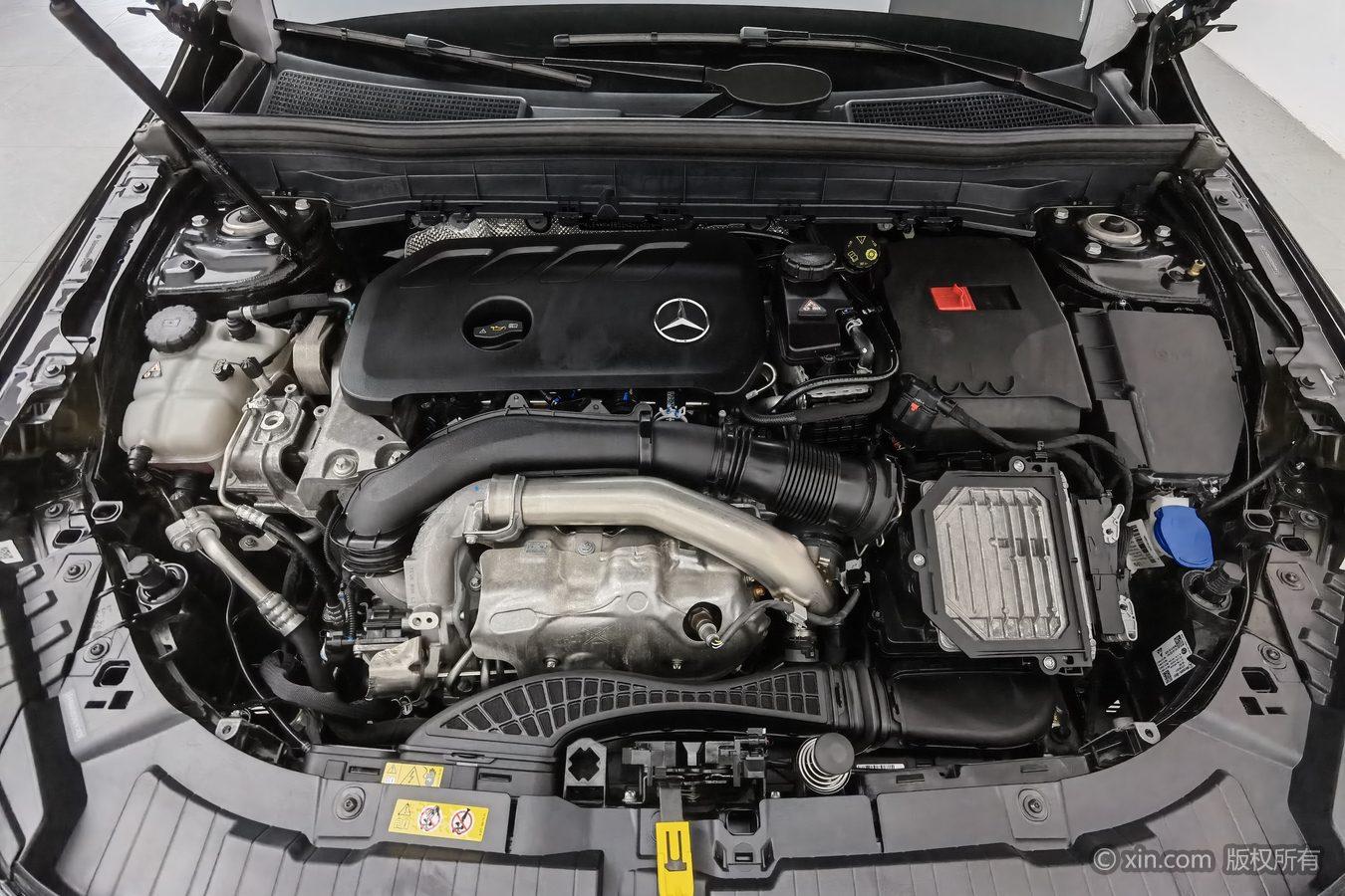 Mercedes-Benz GLB 2024 GLB 220