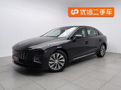 Hongqi E-QM5