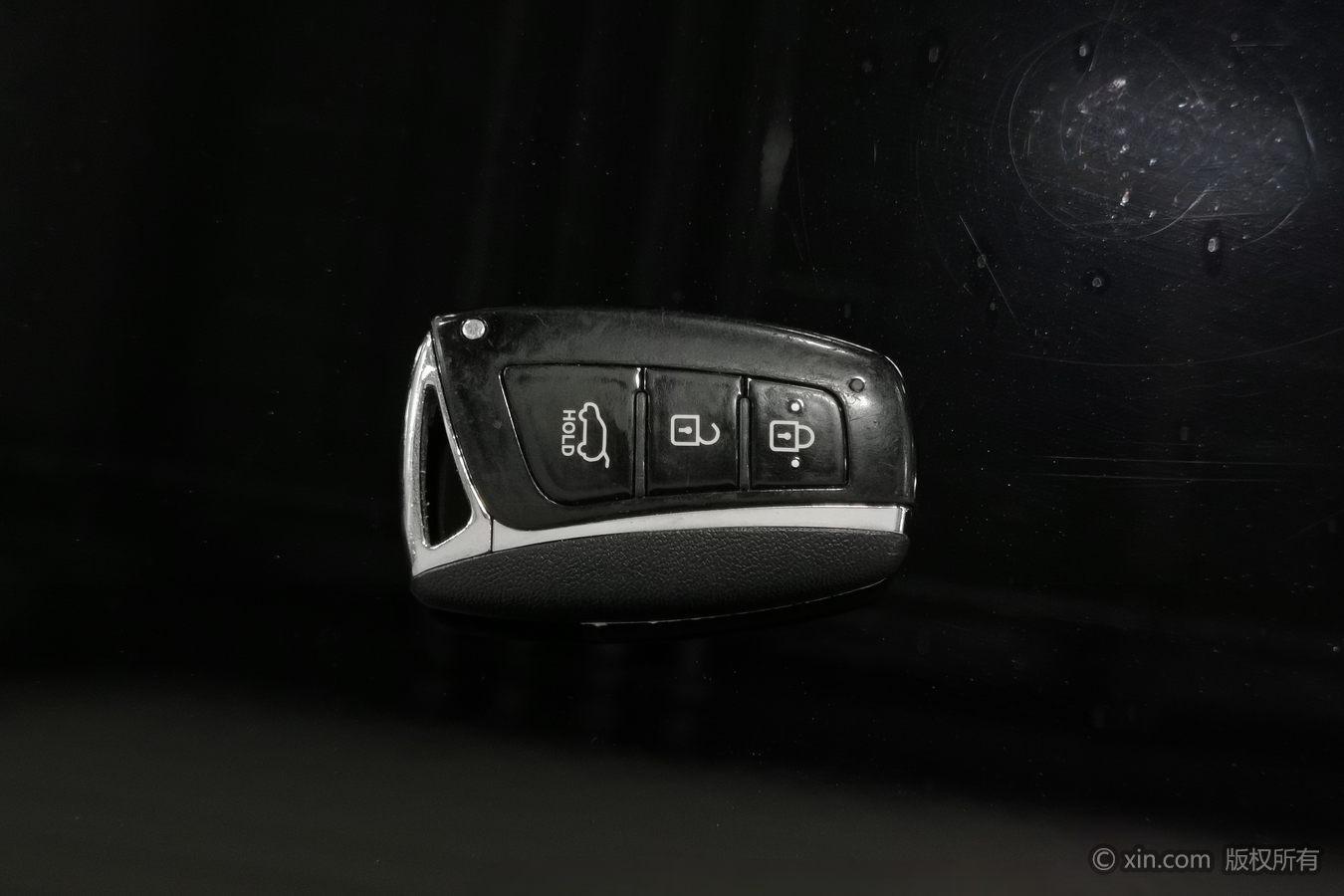Hyundai Santa Fe 2013 3.0L Luxury IV