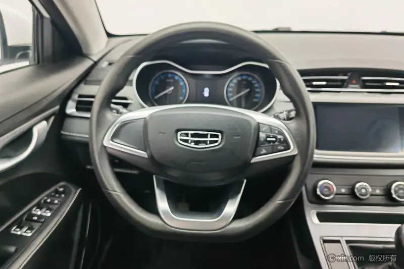Geely Emgrand UP 1.5L механика комфорт — фото 9
