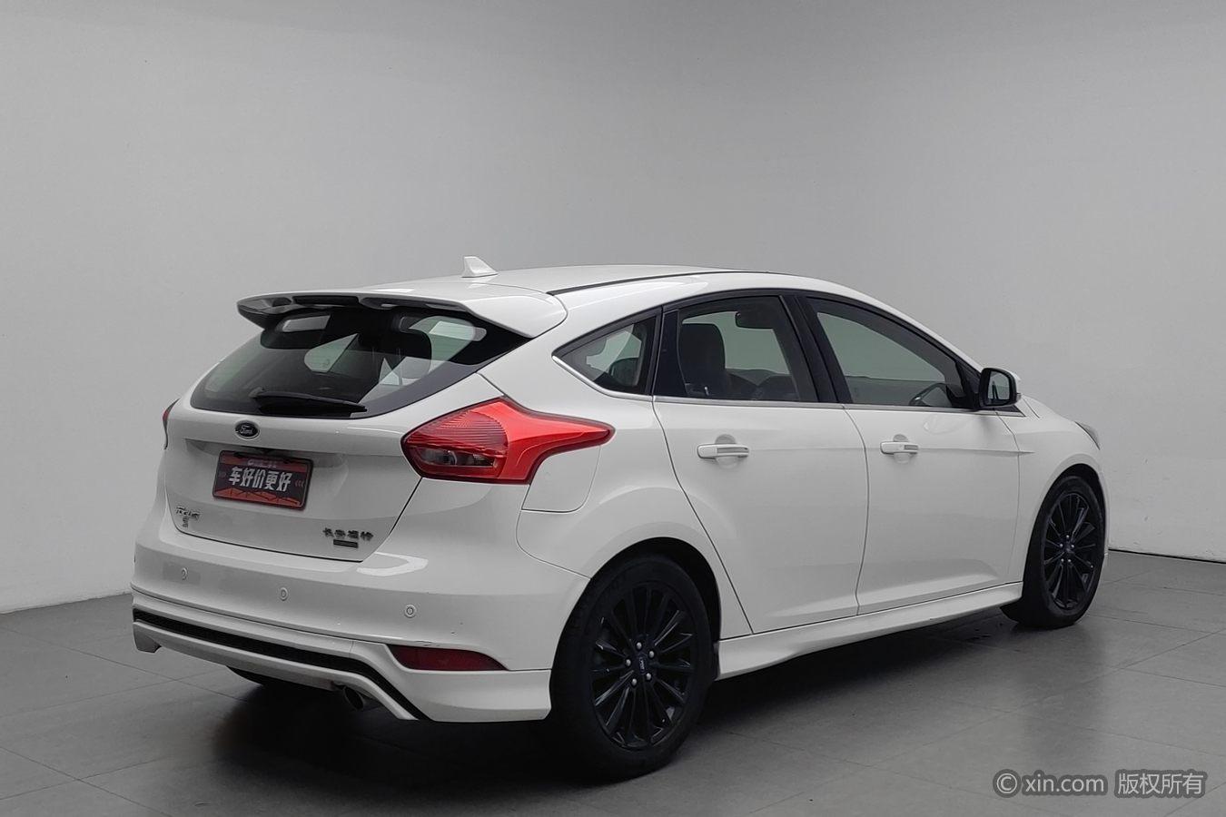 Ford Focus 2017 EcoBoost 180 AT Sport
