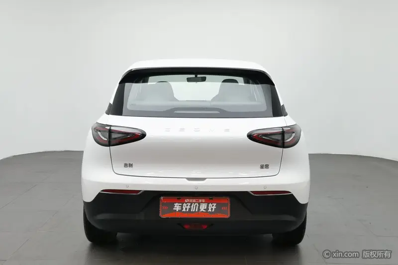 Geely Galaxy Starwish — фото 3