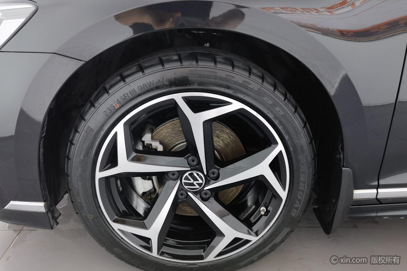 Volkswagen Magotan id 4454535 из Китая 22
