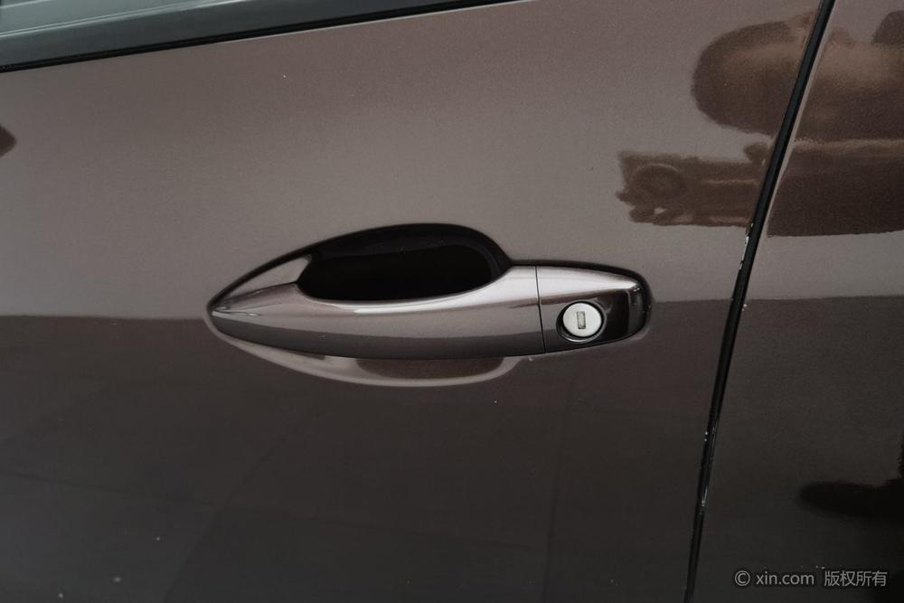 Peugeot 2008, фото 10