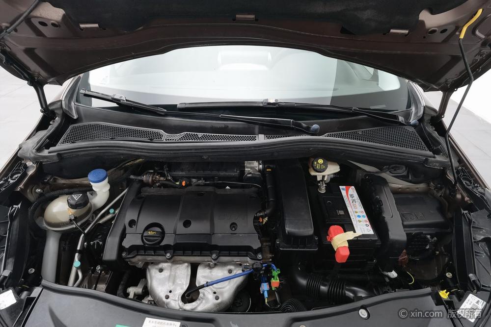 Peugeot 2008, фото 5