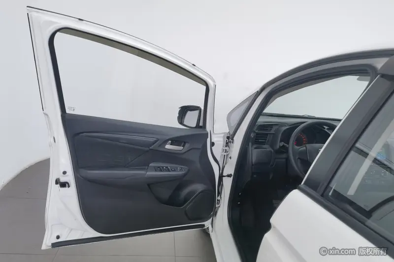 Honda Fit — фото 16