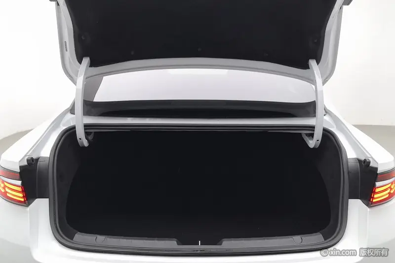 Geely Preface — фото 18