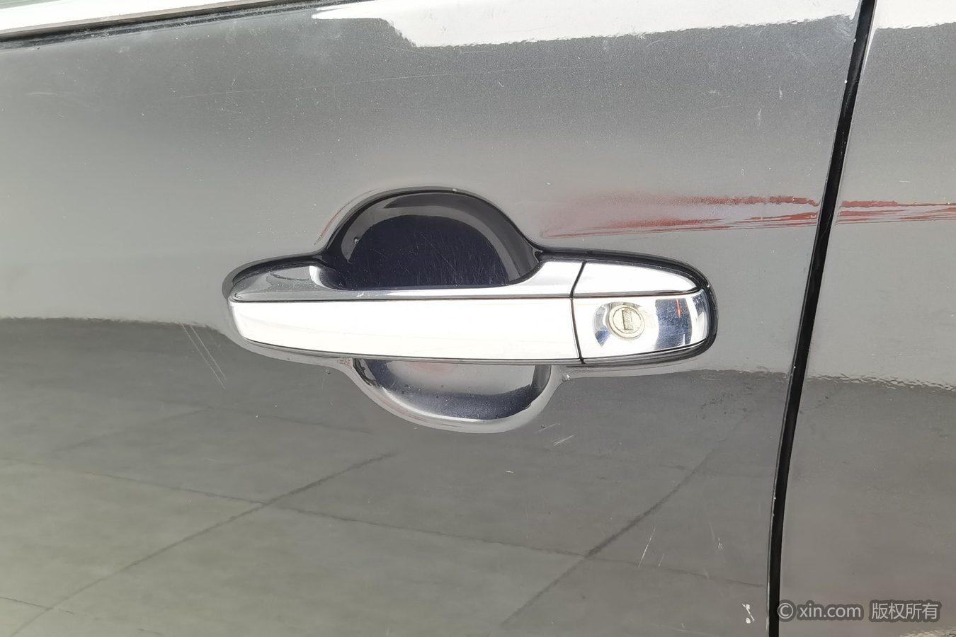 Toyota Camry 2016 2.0G Lead