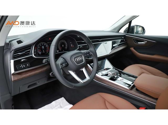 Audi Q7 2025 55 TFSI quattro S line — фото 7